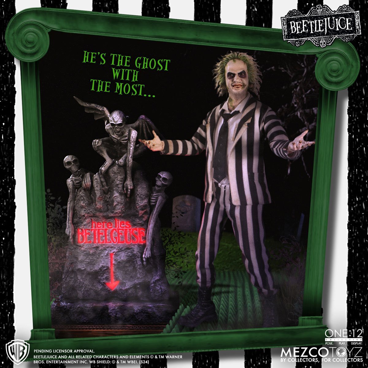 PRE-ORDER Beetlejuice Deluxe Edition One:12 Collective Action Figure